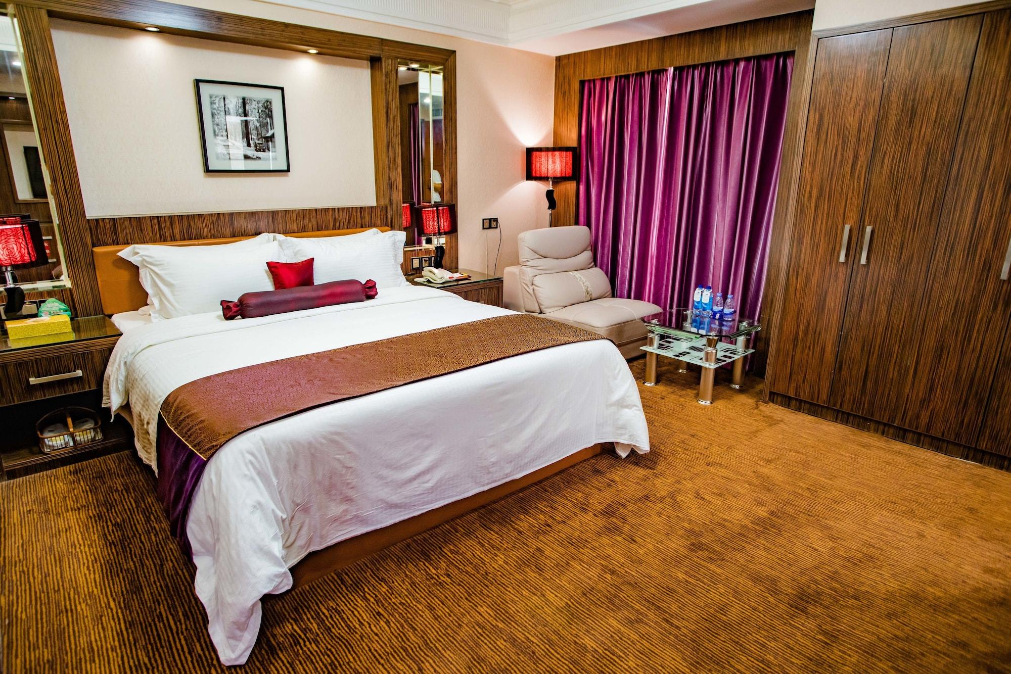 Nanyang King'S Gate Hotel--Free Shuttle Service To Canton Fair Экстерьер фото